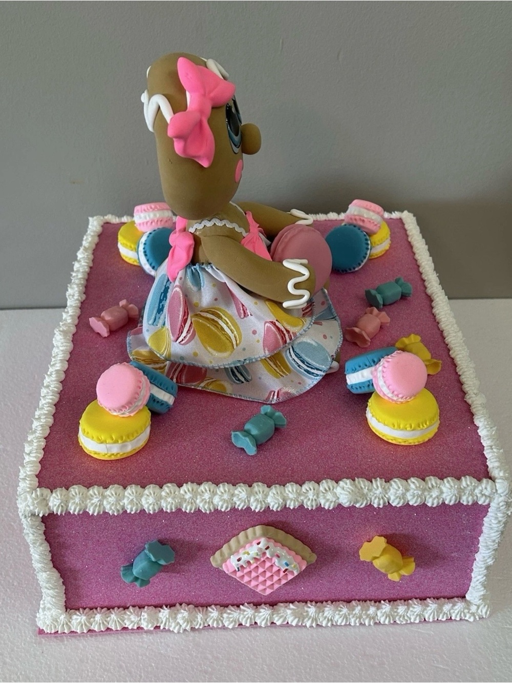 Gingerbread Candy Land Centerpiece - Pink Fake Cake - Picture 4 of 7